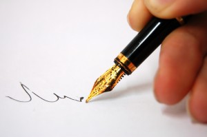 a-thoughtfull-pen-writing-3647581-2560-1702